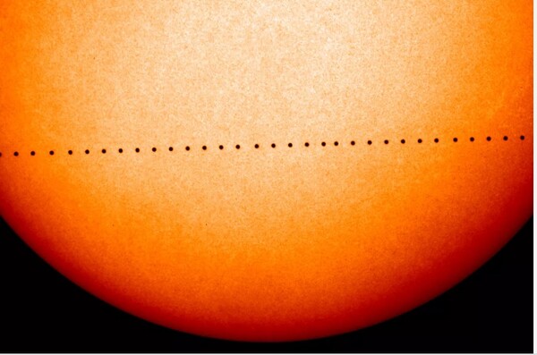 Σπάνιο συμπαντικό φαινόμενο σήμερα: Ορατή η ευθυγράμμιση του Ερμή με τη Γη