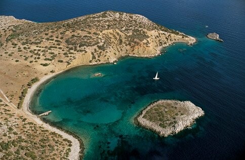 Αύξηση 30% στις κρατήσεις μετά τις εκλογές