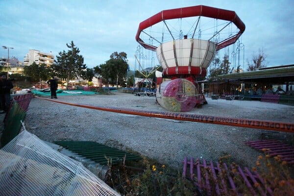 Σε έντονο καιρικό φαινόμενο αποδίδει το δυστύχημα ο διαχειριστής του λούνα παρκ