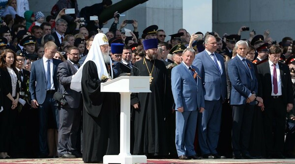 Ο Πατριάρχης Μόσχας Κύριλλος κήρυξε "ιερό πόλεμο" κατά των τρομοκρατών