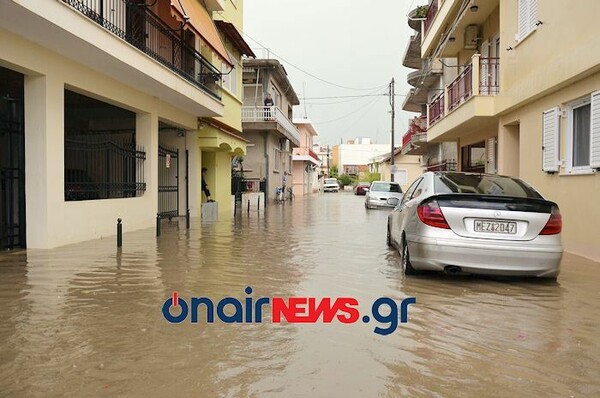 Πλημμύρες από μπουρίνια στο Μεσολόγγι