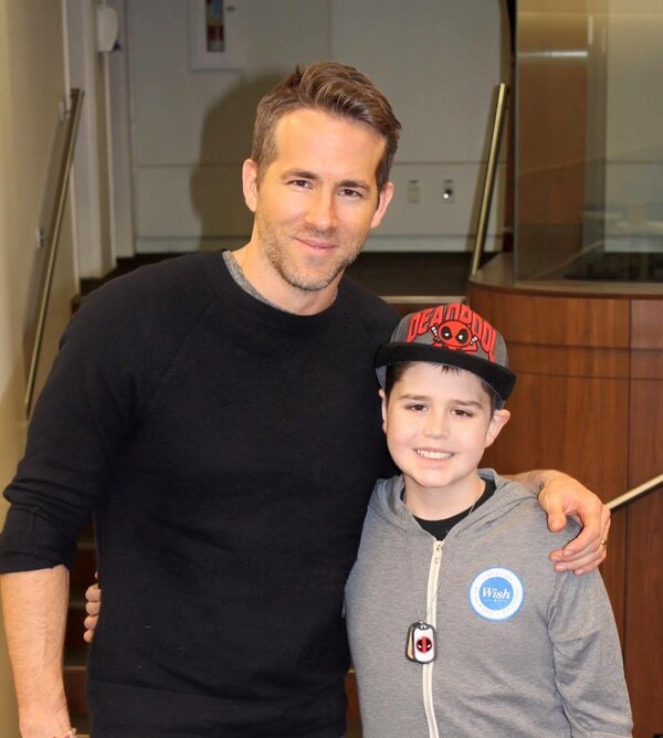 Το συγκινητικό αντίο του Ryan Reynolds σε έναν 13χρονο καρκινοπαθή θαυμαστή του