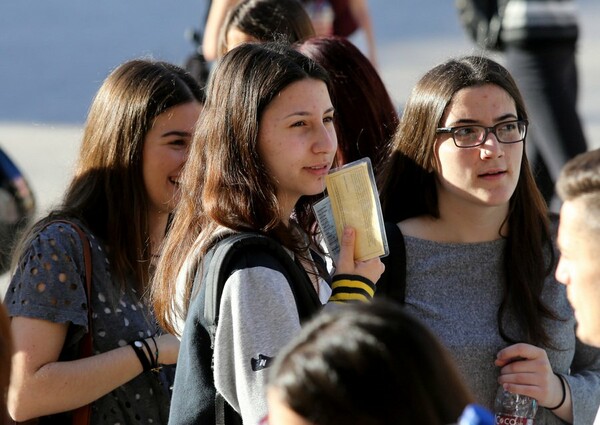 Ανακοινώθηκαν τα στατιστικά των πανελλαδικών στα ειδικά μαθήματα - Μεταξύ 12 και 18 οι βαθμολογίες των υποψηφίων