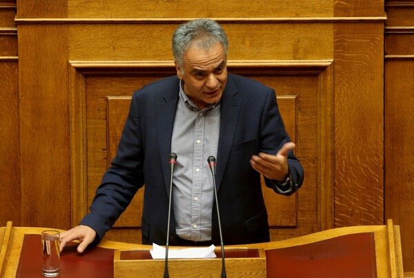 Π. Σκουρλέτης: Είμαι βαθιά υπερήφανος για την αντιναζιστική συνείδηση του γιου μου