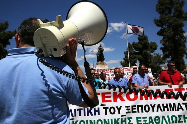 Η Ένωση Εφοπλιστών ζητά άμεσα λύση στο πρόβλημα με τις απεργίες σε ΟΛΠ και ΟΛΘ