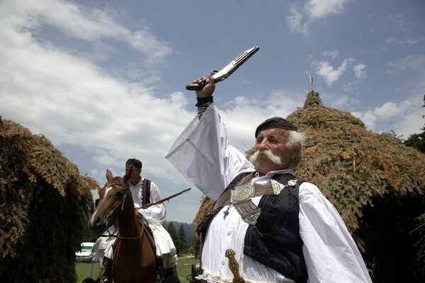 15 φωτογραφίες από το Αντάμωμα των Σαρακατσαναίων σε υψόμετρο 1150 μέτρων