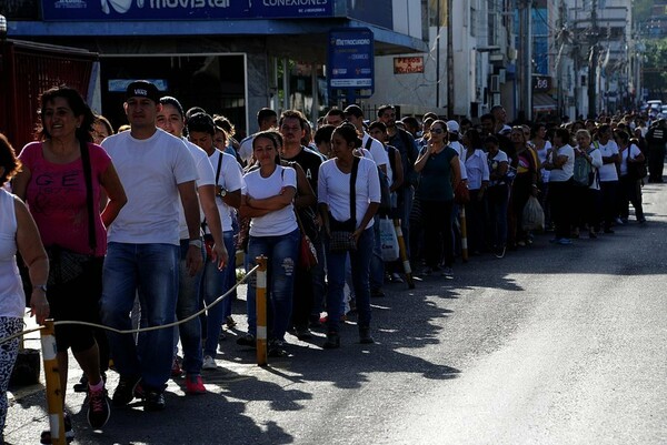 Τι συνέβη όταν η Κολομβία άνοιξε τα σύνορά της στους εξαθλιωμένους κατοίκους της Βενεζουέλας