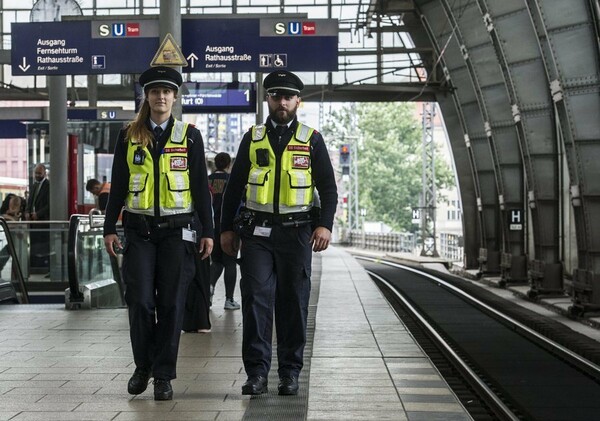 Οι υπάλληλοι των Γερμανικών Σιδηροδρόμων θα φορούν μικροκάμερες για να παρακολουθούν τους σταθμούς