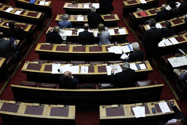 Κατατέθηκε στη Βουλή το νομοσχέδιο για την αλλαγή του εκλογικού νόμου