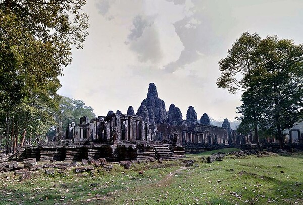 Οι Αρχαίοι Ναοί της Angkor στην Καμπότζη με το Google Street View