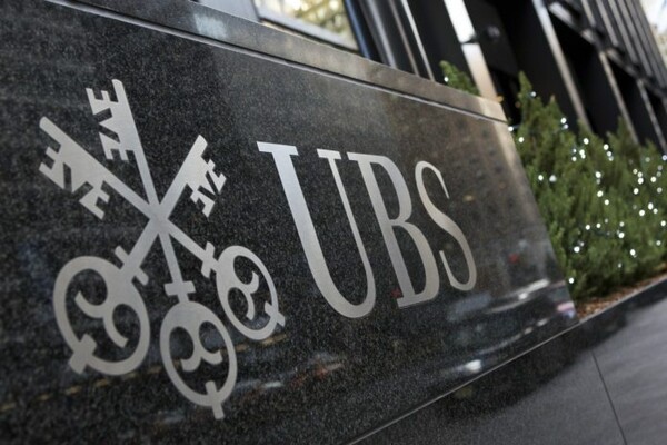 «Πόλεμος» ανακοινώσεων ΣΥΡΙΖΑ-ΝΔ με φόντο την UBS