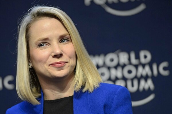 Marissa Mayer: Πώς το "χρυσό κορίτσι" της Sillicon Valley ηττήθηκε από τα οπίσθια της Kim Kardashian