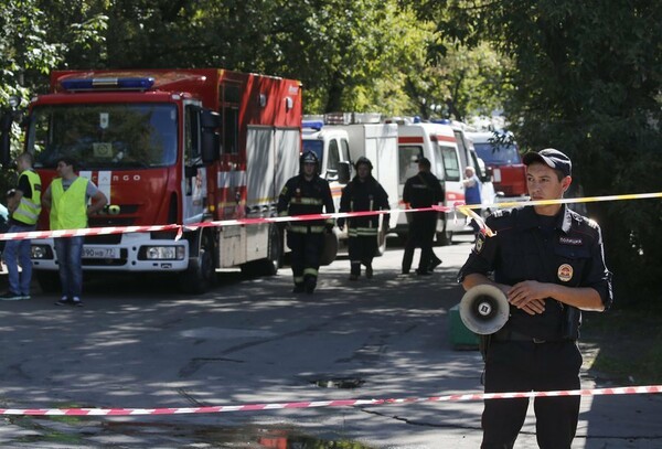 Τουλάχιστον 16 νεκροί σε πυρκαγιά που ξέσπασε σε αποθήκη στη Μόσχα