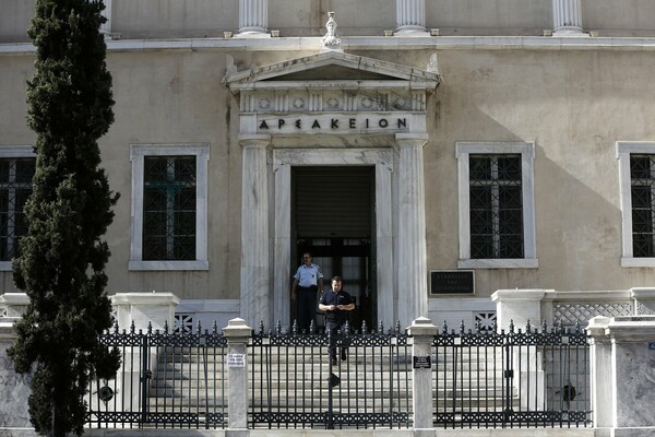 Με απουσία δύο δικαστών η τρίτη συνεδρίαση του ΣτΕ για τις τηλεοπτικές άδειες