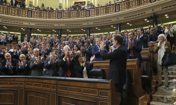 Ο Μαριάνο Ραχόι έλαβε ψήφο εμπιστοσύνης