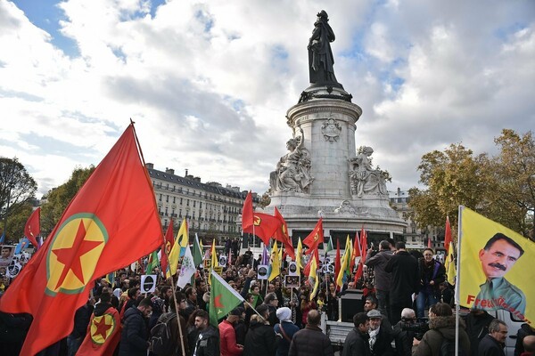 Μαζικές διαδηλώσεις κατά Ερντογάν σε Γαλλία και Γερμανία