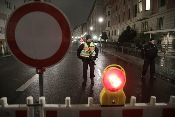 Πιο ακραία και από της Αθήνας τα μέτρα για τον Ομπάμα στο Βερολίνο