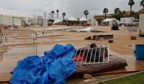 Μίνι ανεμοστρόβιλος έπληξε την Κορσική και τραυμάτισε 23 ανθρώπους