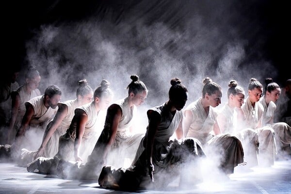 Το «Tomorrow» της Hellenic Dance Company έρχεται στο Μέγαρο Μουσικής Αθηνών