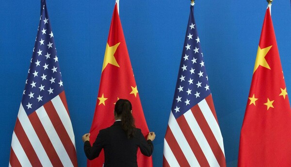 Το Πεκίνο ζητά από τις ΗΠΑ να σταματήσουν τις αβάσιμες κατηγορίες σε βάρος κινεζικών εταιριών