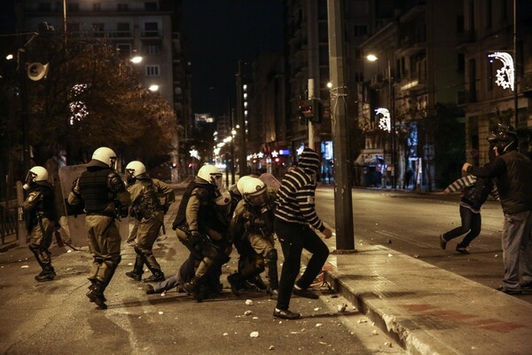 Έξι συλλήψεις για τα επεισόδια χθες στο κεντρο