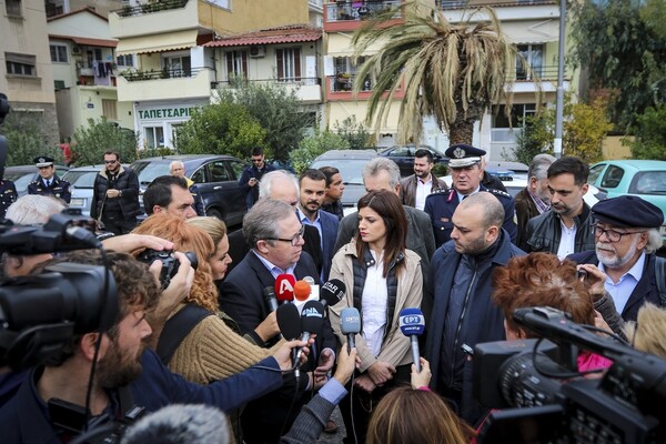 Η Νοτοπούλου έκανε αυτοψία στη γέφυρα που κατέρρευσε στην Καβάλα