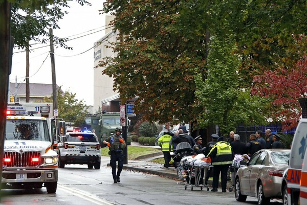 Αυτός είναι ο δράστης της επίθεσης στη συναγωγή του Πίτσμπουργκ- Είχε αντισημιτικό παρελθόν