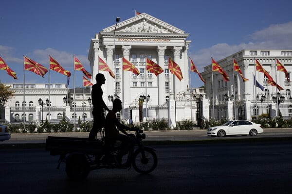 Κρίσιμο δημοψήφισμα στην ΠΓΔΜ - Στοίχημα η συμμετοχή