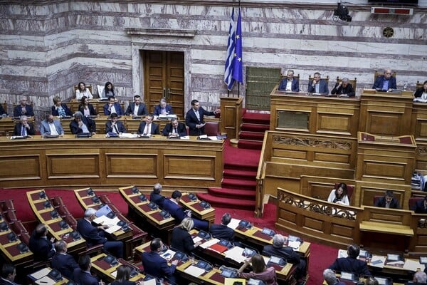 Επίσημη πρώτη για την Αναθεώρηση του Συντάγματος- Ξεκινά η συζήτηση στη Βουλή