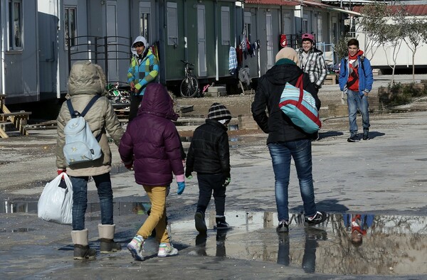 Κομισιόν: Η Ε.Ε έχει εγγυηθεί 1 δισ. στην Ελλάδα για το προσφυγικό - Η πιο ωφελημένη χώρα από τις ευρωπαϊκές χρηματοδοτήσεις