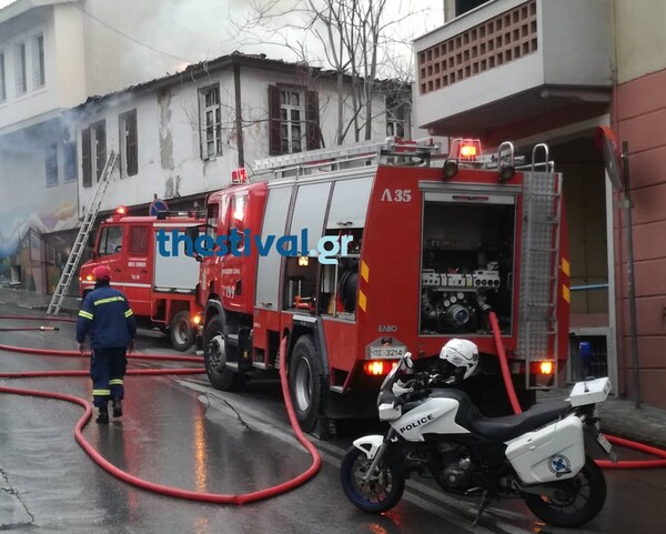 Πυρκαγιά σε κτίριο στη Θεσσαλονίκη