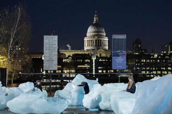 Ice Watch: Εγκατάσταση έξω από την Tate Modern μας ευαισθητοποιεί για το λιώσιμο των πάγων