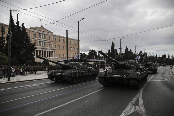 Welt: H υπερχρεωμένη Ελλάδα δαπανά τα περισσοτερα απ' όλους στην Ευρώπη για τανκς