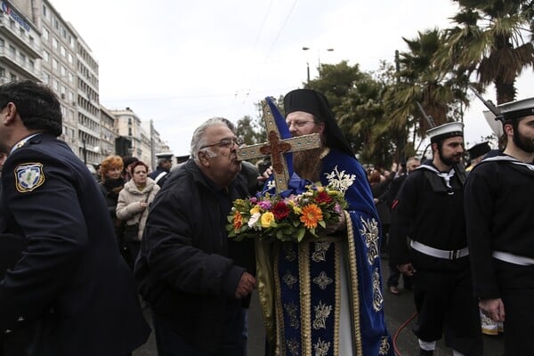 Τα Θεοφάνεια στον Πειραιά