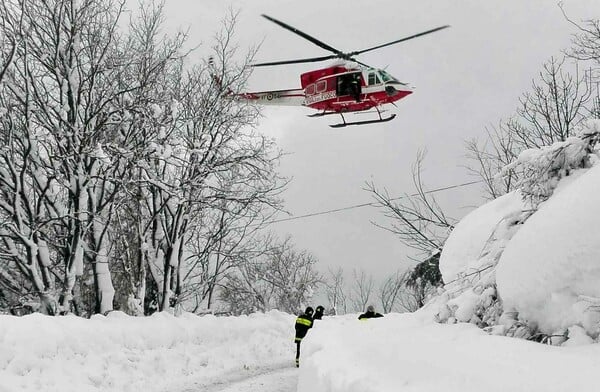 Ιταλία: Συντριβή ιταλικού ελικοπτέρου διάσωσης με έξι επιβαίνοντες