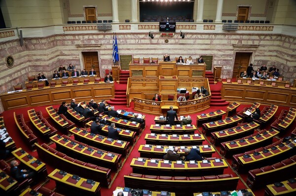 Βουλή: Αλλάζει η έναρξη της συζήτησης για παροχή ψήφου εμπιστοσύνης μετά από αίτημα Καμμένου