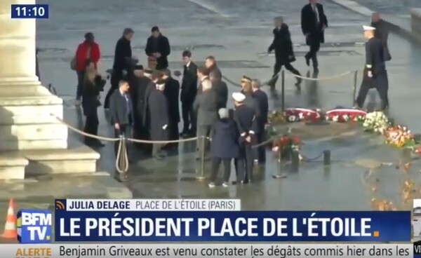 Γαλλία: Στην Αψίδα του Θριάμβου ο Μακρόν για να εκτιμήσει τις ζημιές