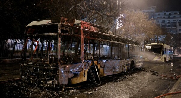 Της δικαιοσύνης ήλιε άδηλε...