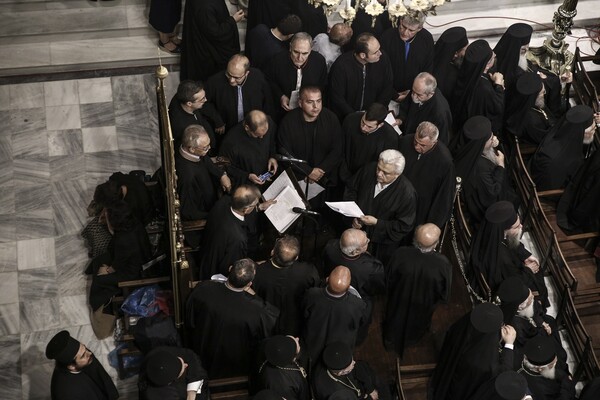 Το μέλλον ανήκει σε ψάλτες, λογιστές και κλωστοϋφαντουργούς