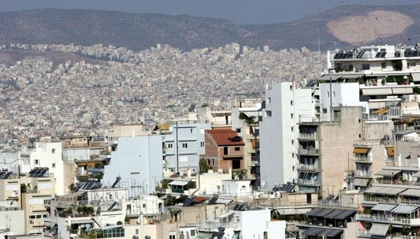 ΑΔΑΕ-Tι αλλάζει στις κατασχέσεις και τους πλειστηριασμούς για χρέη προς το δημόσιο