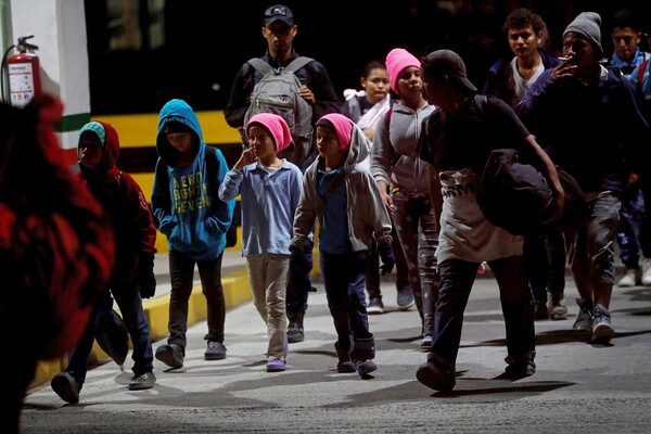 Οι ΗΠΑ άρχισαν να επαναπροωθούν αιτούντες άσυλο στο Μεξικό