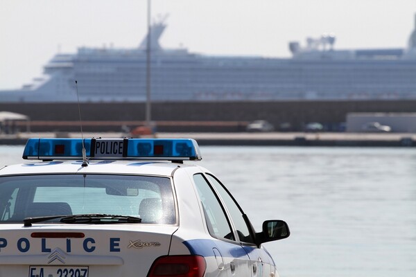 Πτώμα νεαρού άντρα εντοπίστηκε στο λιμάνι του Πειραιά