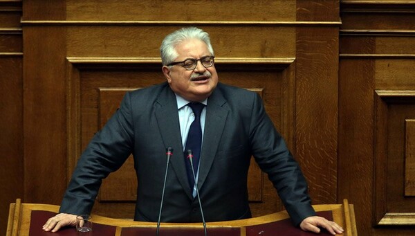 Τζαβάρας: Δεν ήταν ευπρεπής η συμπεριφορά της Παπακώστα