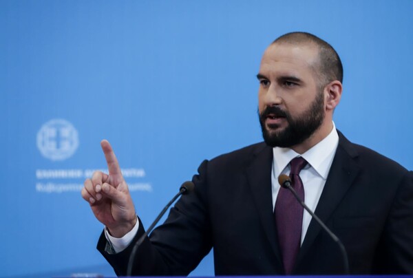 «Θα κυβερνήσουμε ως το τέλος της θητείας» απαντά ο Τζανακόπουλος στις απειλές Καμμένου