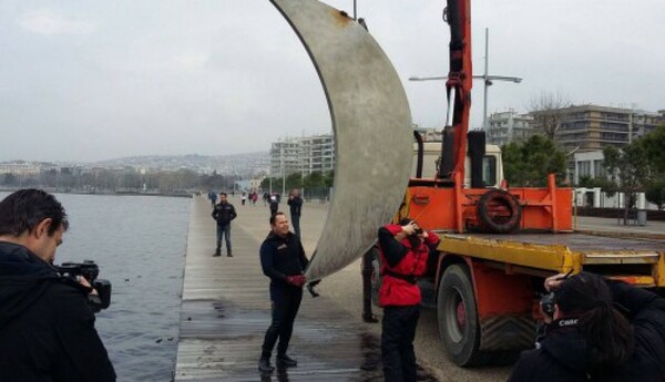 Καμία δικαιολογία. Βάλτε αμέσως το Φεγγάρι στο Θερμαϊκό Κόλπο