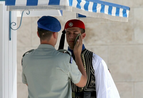 Θα σπάσει το φράγμα των 43 βαθμών ο καύσωνας; Καμίνι οι μεγαλουπόλεις