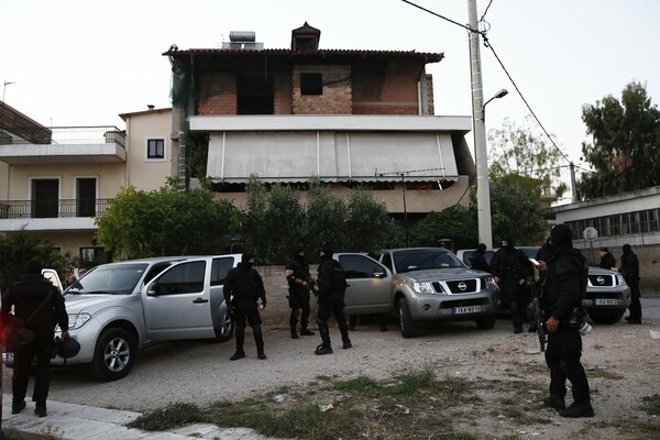 Σήμερα κηδεύεται ο 11χρονος Μάριος - Ρομά γλεντούσαν και πυροβολούσαν στον αέρα κοντά στο σχολείο όπου σκοτώθηκε ο μαθητής