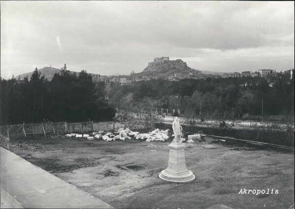 Μπροστά στο Καλλιμάρμαρο το 1896