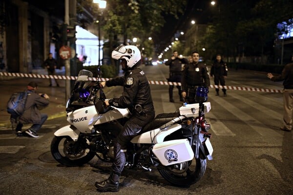 Τώρα στην Αθήνα και δύο ακόμη περιοχές- 35 συλλήψεις σε μεγάλη αστυνομική επιχείρηση