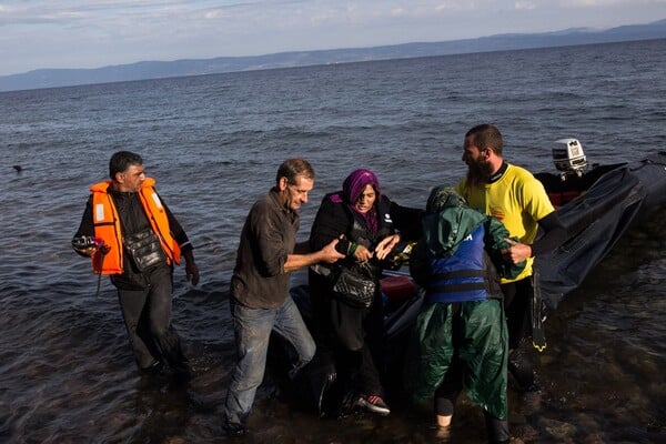 168 μετανάστες και πρόσφυγες πέρασαν στα νησιά του Βορείου Αιγαίου το τελευταίο 48ωρο